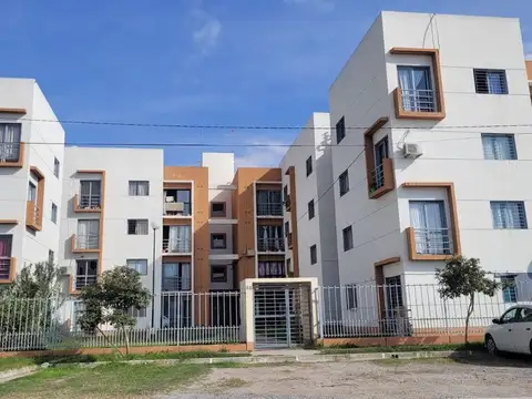 Departamento en Alquiler con 1 cocheras