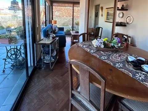 Se vende penthouse de 2 dormitorios en Pocitos
