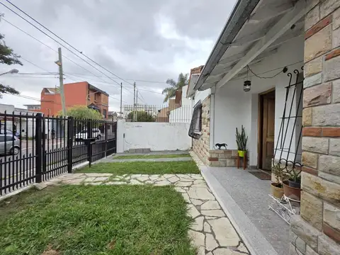 Mitre al 5100 entre Colón y Roca