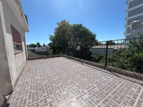 Depto Tipo Casa en Venta de 4 ambientes