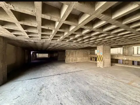 COCHERA CENTRO AV. OLMOS 138 EXCELENTE UBICACIÓN