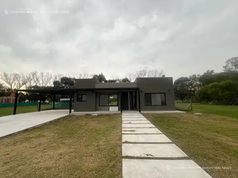 Casa en Venta en Campana, USD 225.000