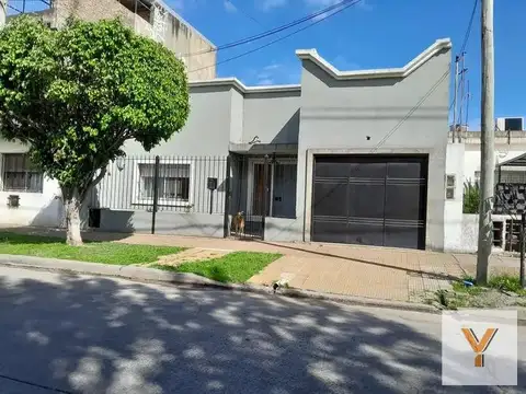 Casa en Venta - 2 Dormitorios 1 Baño - 192.5mts - General San Martin