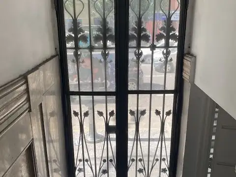 Oficina 7 ambientes con 3 baños