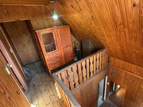 Casa 9 ambientes con 3 baños