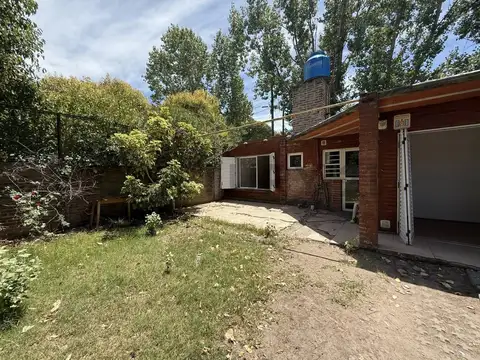 Calle 133 e/ 33 y 34 Ph al frente 3 dormitorios + Parque + Loza para ampliar