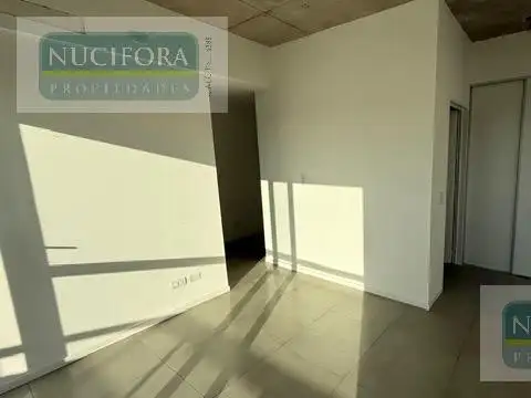 Oficina en Alquiler al Norte