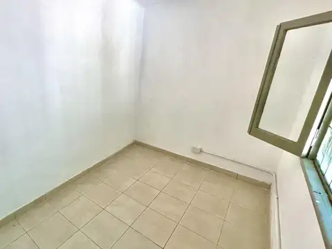 Casa en alquiler 3 ambientes con patio y lavadero en San Fernando