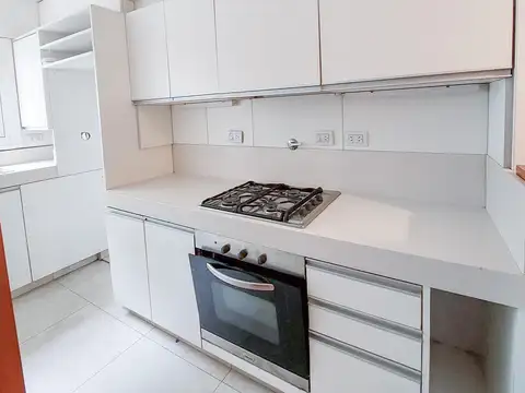 Departamento en Venta en Acassuso Vías  /  Libertador, USD 189.000
