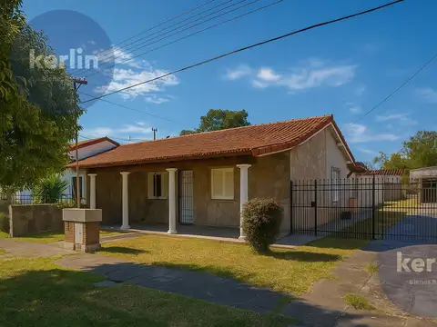 Casa 6 ambientes con 1 baño