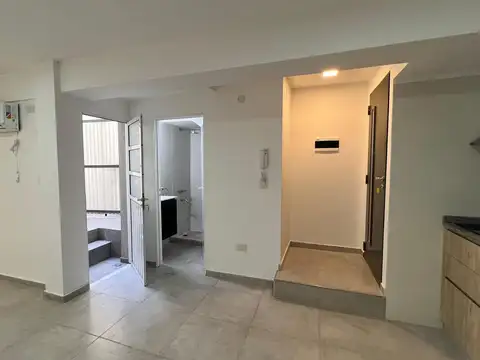 Depto Tipo Casa en Alquiler en Paternal, $ 680.000