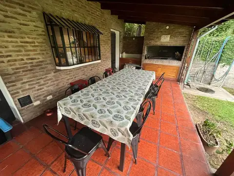 Casa en Venta con 1 cochera