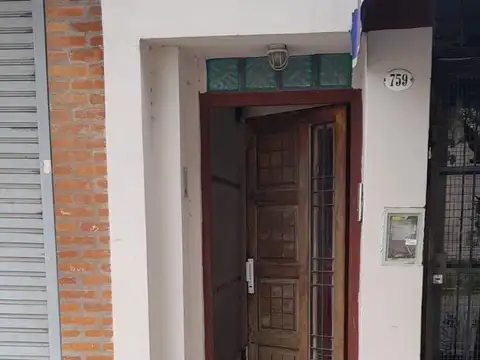 Depto Tipo Casa en Alquiler al Este