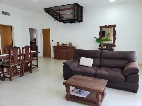 Casa en Venta en Castelar Norte, USD 285.000