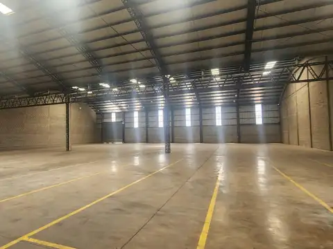Galpón Industrial 1800 m² en Parque Industrial Moron - Haedo