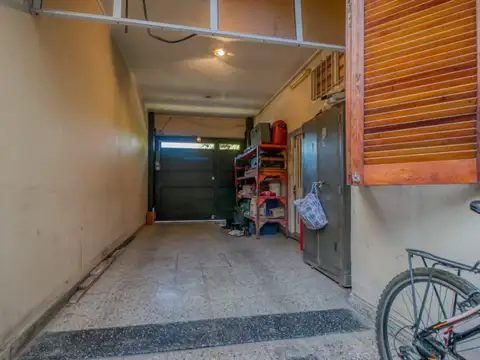 Casa en Venta con 4 cocheras