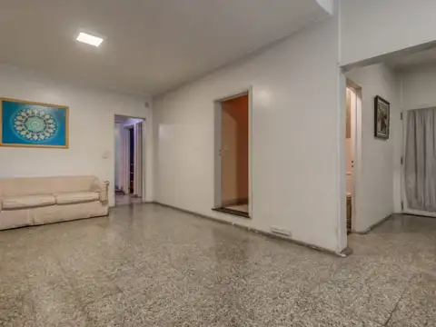 CASA 5 DORMITORIOS EN VENTA EN SAN CARLOS JARDIN