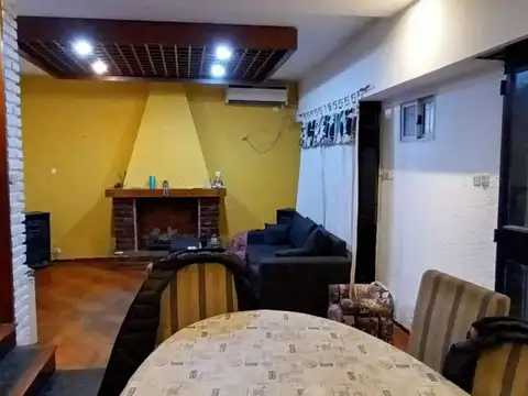 Depto Tipo Casa en Venta en Villa Sarmiento, USD 110.000