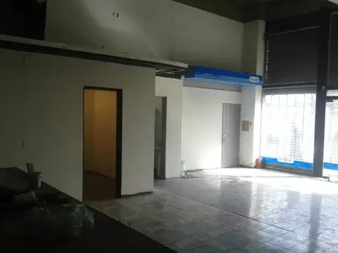 Peron 7130 , Piso 0