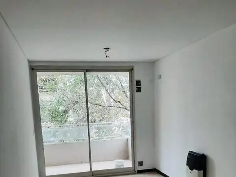 Montevideo 3400, Piso 3