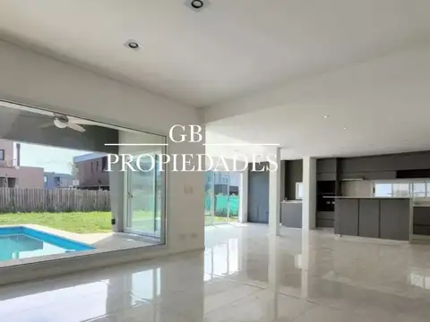 Casa en Alquiler en Lagoon Pilar, USD 2.200