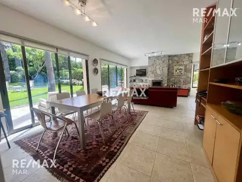 Venta Casa 3 Suites y servicio en Boulevard Park