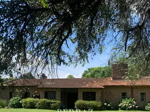 Casa alquiler temporal 5 ambientes en Freixas Pilar lote de 12000 m2