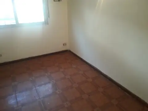 Casa 7 ambientes con 4 baños