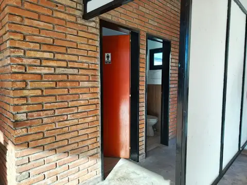 Casa 3 ambientes con 2 baños