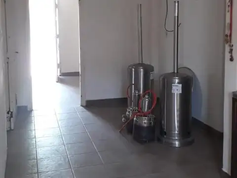 VENTA - CASA 3 AMB. - FONDO LIBRE - LOTE PROPIO - PALOMAR