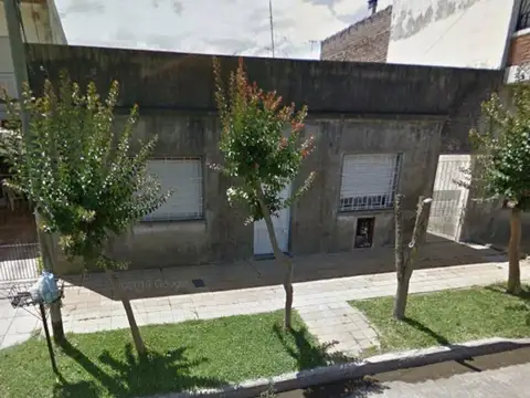 VENTA - CASA 3 AMB. - FONDO LIBRE - LOTE PROPIO - PALOMAR