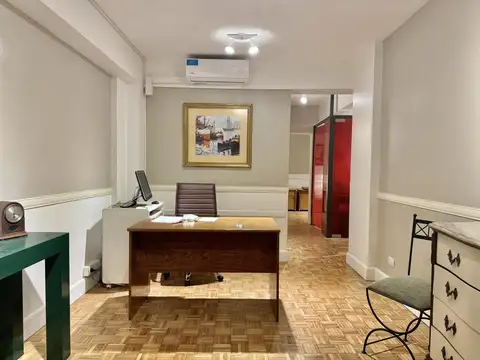 Oficina en Venta al Este