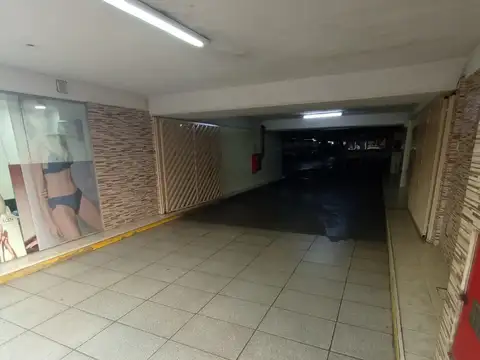 Cochera en Venta Cubierta