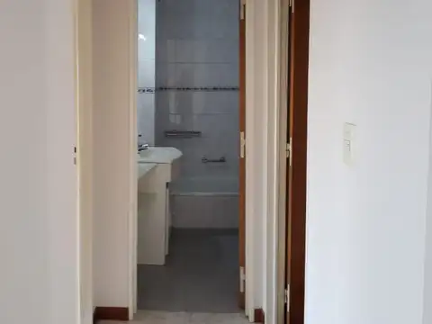 SAN MARTIN CENTRO SEMIPISO 3 AMB. APTO VIV. O PROFESIONAL