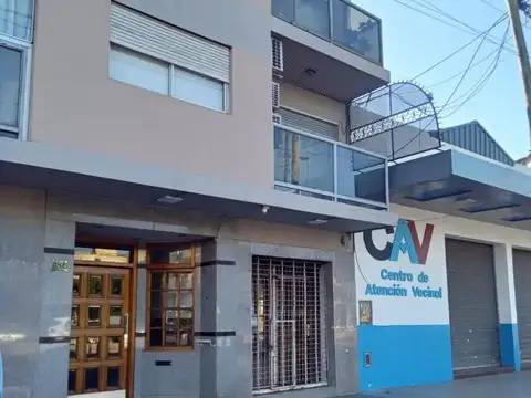 Avenida Hipolito Yrigoyen e/ Amancio Alcorta y Intendente Manuel Quindimil