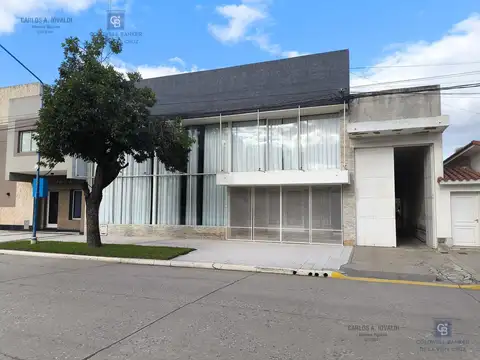 Edificio comercial, casa y deposito en San Jerónimo Norte