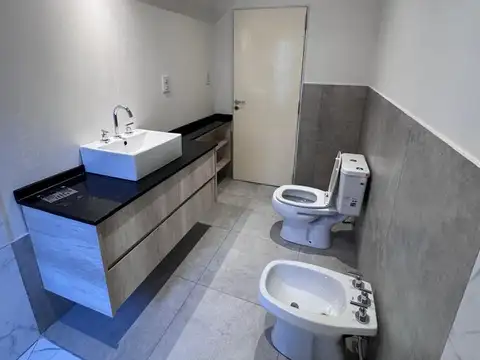 Venta Casa a estrenar - Zona parque