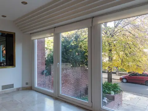 Casa 10 ambientes con 7 baños