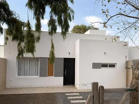Casa en venta - Calle 21 e/ 657 y 658