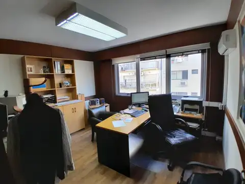 Oficina en Venta en Barrio Norte, USD 158.000