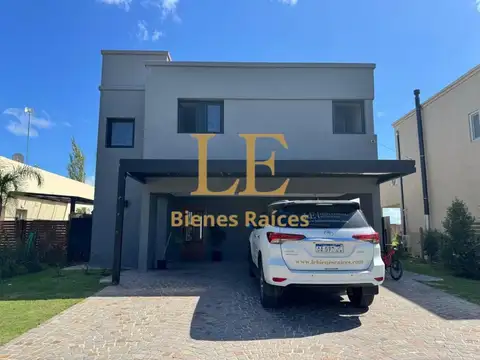 Casa en Venta en Vila Marina, USD 315.000