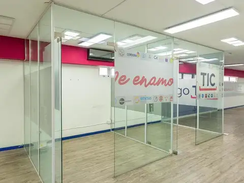 Oficinas en Venta. Dos coheras. Frente y contrafrente. Boedo