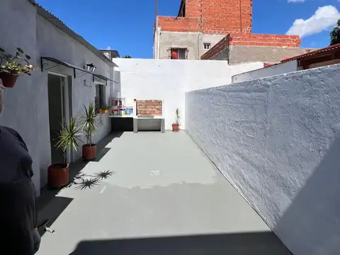 Depto Tipo Casa en Alquiler en Jose Leon Suarez, $ 600.000