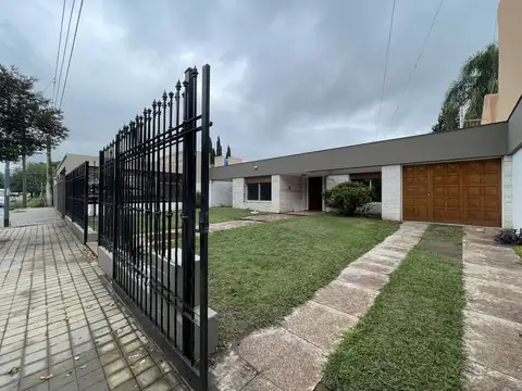 Oficina en Alquiler COMERCIAL Cerro de las Rosas