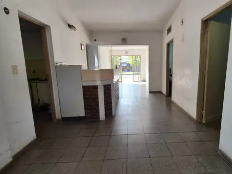 Consultorios u Oficinas sobre asfalto en Barranqueras!