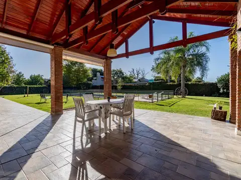 Casa en Venta de 5 dormitorios