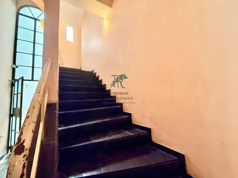 Depto Tipo Casa 4 ambientes con 2 baños