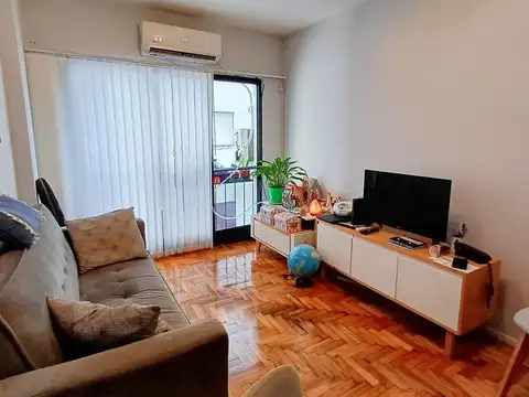 DOS AMBIENTES LUMINOSO PISO ALTO