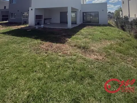 Casa en venta en Pilar del Este