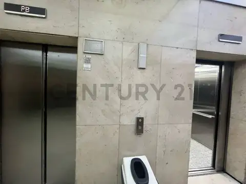 Oficina en Alquiler en Balvanera, $ 200.000